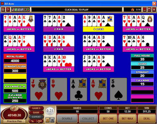 All Aces Poker 10 kézes session négyes ász találattal az egyik sorban, míg más kezek Jacks or Better-t és két párt mutatnak